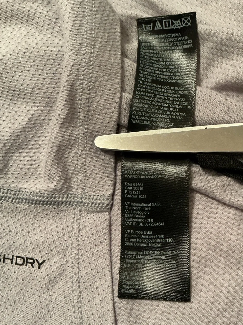 The North Face FlashDry Women’s M Short Sleeve Scoop Neck Tee, Gray T-shirt - Picture 6 of 8